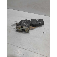 Замок двери задний правый Volvo s40, Volvo v40