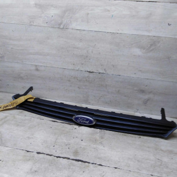 Решётка радиатора Ford Focus I