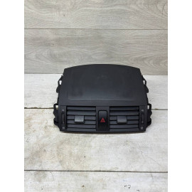 Дефлектор обдува салона центральный Toyota Corolla X (E140, E150) 