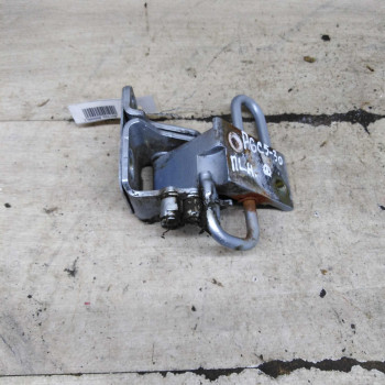 Петля двери передняя левая нижняя Audi A6 C5