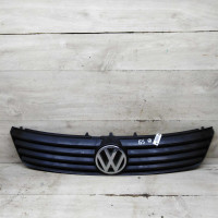 Решётка радиатора Volkswagen Passat B5