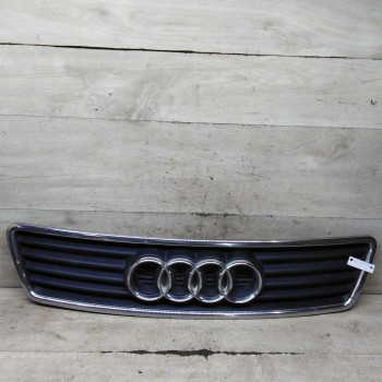 Решётка радиатора Audi A6 C5 до рест