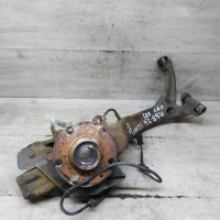 Кулак поворотный передний правый Audi A4 B5, Volkswagen Passat B5 1.6i 