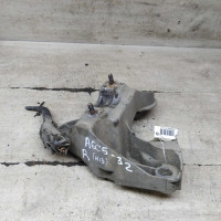 Кронштейн правый крепление двигателя 2.4 alf 2.8 Audi A6 C5