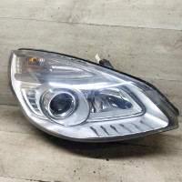 Фара передняя правая Renault Scenic 2 рестайлинг