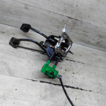 Педальный узел Ford Focus 1