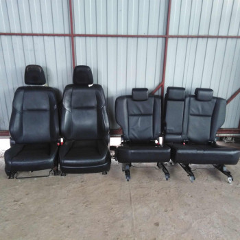 Салон кожаный Toyota RAV4 IV (XA40)  