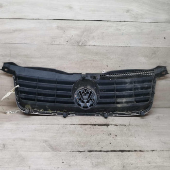 Решетка радиатора Volkswagen Passat B5 GP