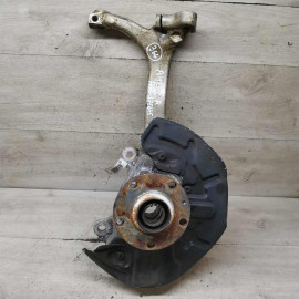 Кулак поворотный передний правый Audi A4 b6, Audi A4 b7, Audi A6 C5 рестайлинг