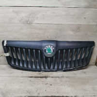 Решетка радиатора Skoda Octavia A5 рест
