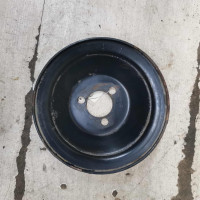 Шкив насоса помпы 1.6i EZ Volkswagen Golf 2