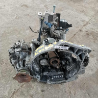 Мкпп DZL Volkswagen Golf 4, Volkswagen Bora, дефект  корпуса (С за АНГ) механическая коробка переключения передач фланцы коробки трипоид Volkswagen Golf 4 Skoda Octavia Tour Volkswagen Bora Audi a3 8L