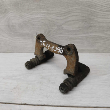 Скоба заднего суппорта Volkswagen Passat B5 Volkswagen Passat B5 GP Audi A6 C5 