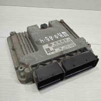 Блок управления двигателем Skoda Octavia II A5 1.6i BLF