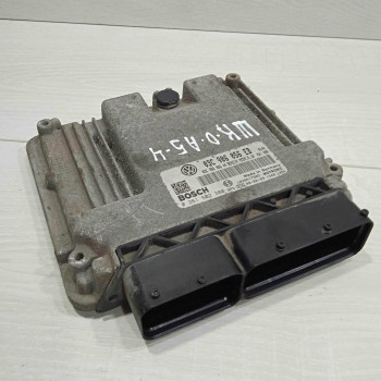 Блок управления двигателем Skoda Octavia II A5 1.6i BLF