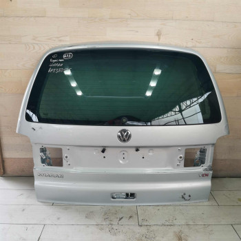 Крышка багажника Volkswagen Sharan, дефекты  на фото в родном окрасе 2003 год со стеклом
