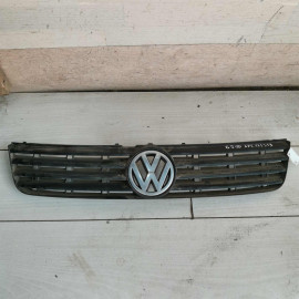 Решётка радиатора Volkswagen Passat B5