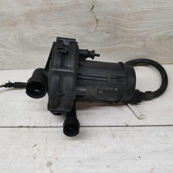 Насос дополнительный Volkswagen Golf 4, Skoda Octavia I (A4), Volkswagen