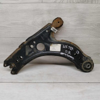 Рычаг передней подвески правый Volkswagen Golf 4, Skoda Octavia I (A4), Volkswagen Bora, Audi A3 8L