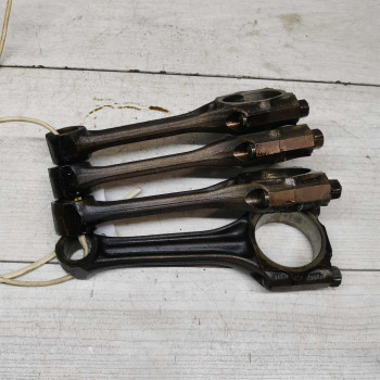 Шатун 2.0i 2E ABK AAD ADY AAE Volkswagen Passat B3 Volkswagen B4 Volkswagen