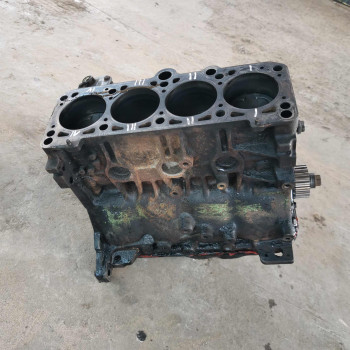 Блок двигателя 1Y Audi 80 b3