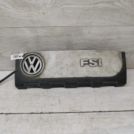 Декоративная крышка двигателя Volkswagen Passat B6