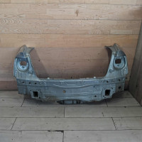 Задняя часть Volkswagen Passat B6 задняя панель
