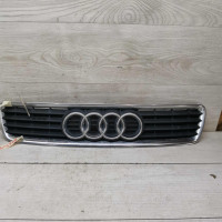 Решётка радиатора Audi A4 B5 рестайлинг, дефекты