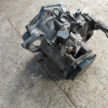 МКПП Volkswagen Passat B4