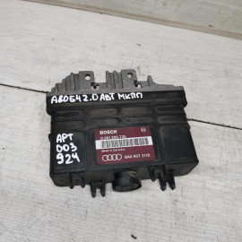 Блок управления двигателем Audi 80 B4