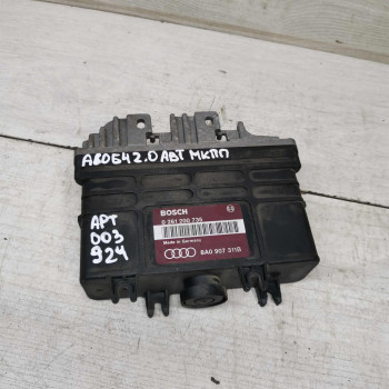 Блок управления двигателем Audi 80 B4