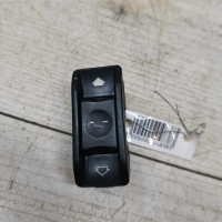 Кнопка люка BMW E39 