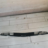 Решетка в бампер Audi 100 C3, дефекты 1990гв Audi 100 C3 44 кузов передний привод седан переходная Решетка в бампер Audi 100 C3, дефекты 1990гв Audi 100 C3 44 кузов передний привод седан переходная