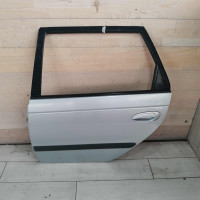 Дверь задняя левая Toyota Avensis t220 универсал Дверь задняя левая Toyota Avensis t220 универсал