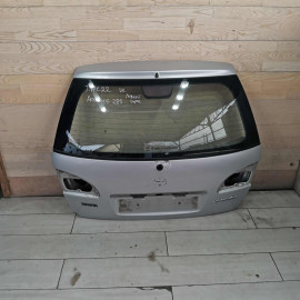 Крышка багажника Toyota Avensis t220 универсал