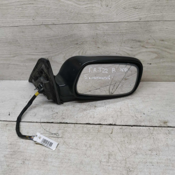 Зеркало наружное правое Toyota Avensis t220, дефект