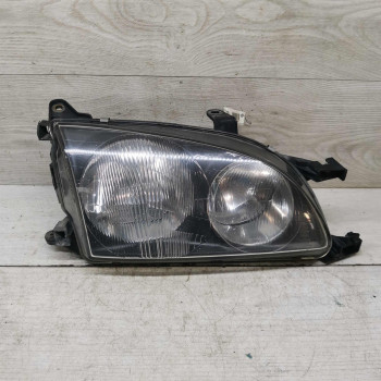 Пара передняя правая Toyota Avensis t220