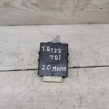 Блок электронный Toyota Avensis t220