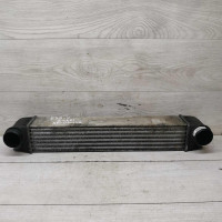 Радиатор интеркулера BMW E39 Радиатор интеркулера BMW E39