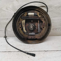 Платформа тормозных колодок Volkswagen Passat B4 Платформа тормозных колодок Volkswagen Passat B4