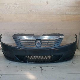 Бампер передний Renault logan I, lada largus, Renault dacia, дефекты  на фото с решёткой радиатора lada largus Renault dacia Renault logan 1 2012 год