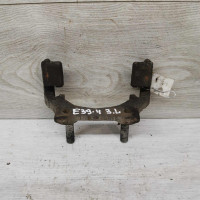 Скоба заднего суппорта BMW e39 Скоба заднего суппорта BMW e39