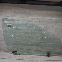 Стекло двери переднее правое Chevrolet Aveo t250 Стекло двери переднее правое Chevrolet Aveo t250