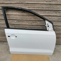 Дверь передняя правая Volkswagen Polo 5 Дверь передняя правая Volkswagen Polo 5