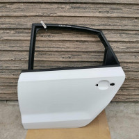 Дверь задняя левая Volkswagen Polo 5 Дверь задняя левая Volkswagen Polo 5