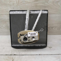 Радиатор кондиционера Volkswagen Polo 5 Радиатор кондиционера Volkswagen Polo 5