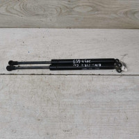 Амортизатор крышки багажника упор BMW E39 Амортизатор крышки багажника упор BMW E39