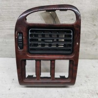 Дефлектор обдува салона левый Toyota Avensis t220 Дефлектор обдува салона левый Toyota Avensis t220