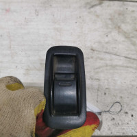 Кнопка стеклоподъёмника задняя Toyota Avensis t220 Кнопка стеклоподъёмника задняя Toyota Avensis t220