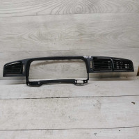 Дефлектор обдува салона Toyota Avensis t220 Дефлектор обдува салона Toyota Avensis t220